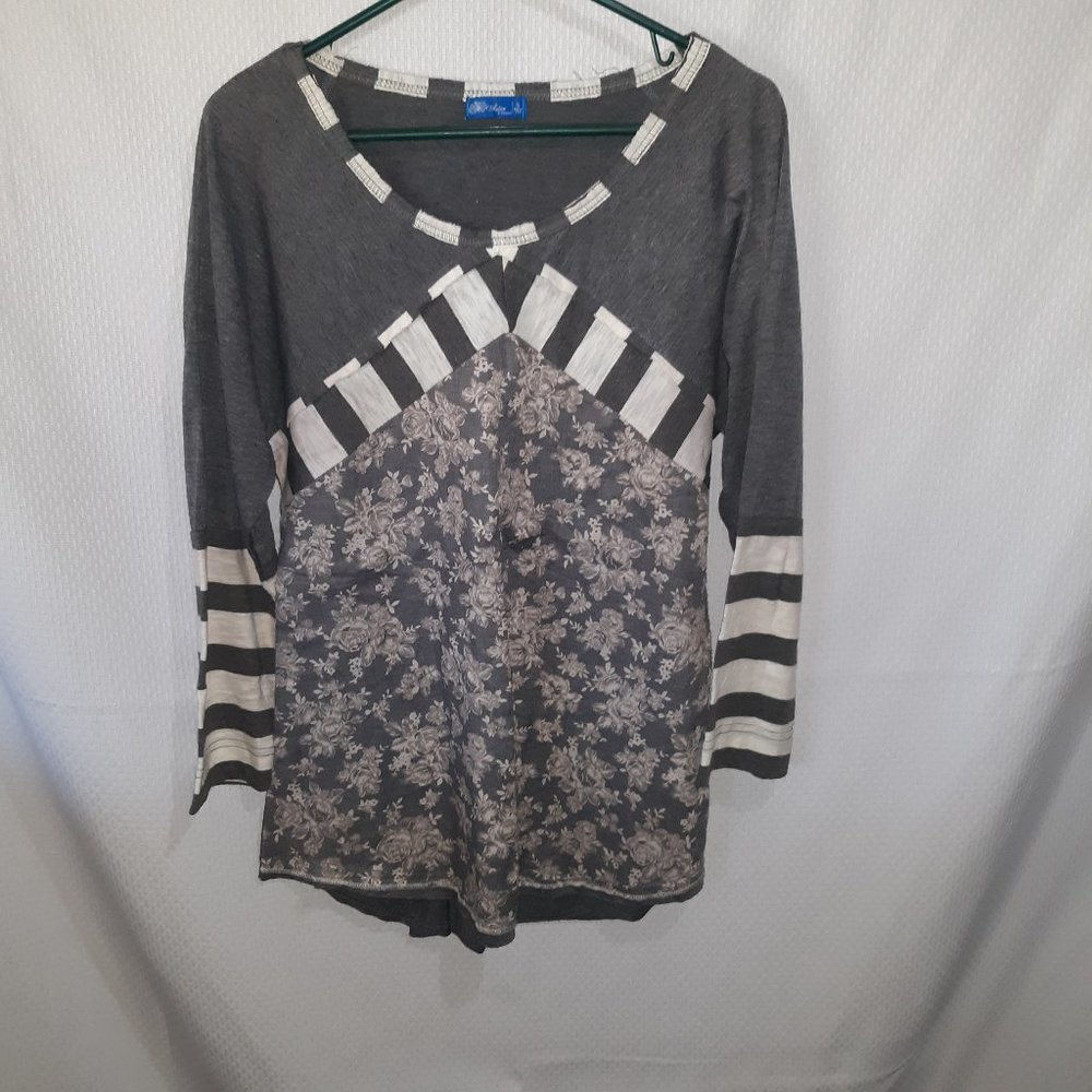 Aster by Firmiana Long Sleeve Shirt - Womans